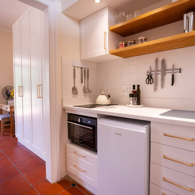 rozendal studio apartment kitchen